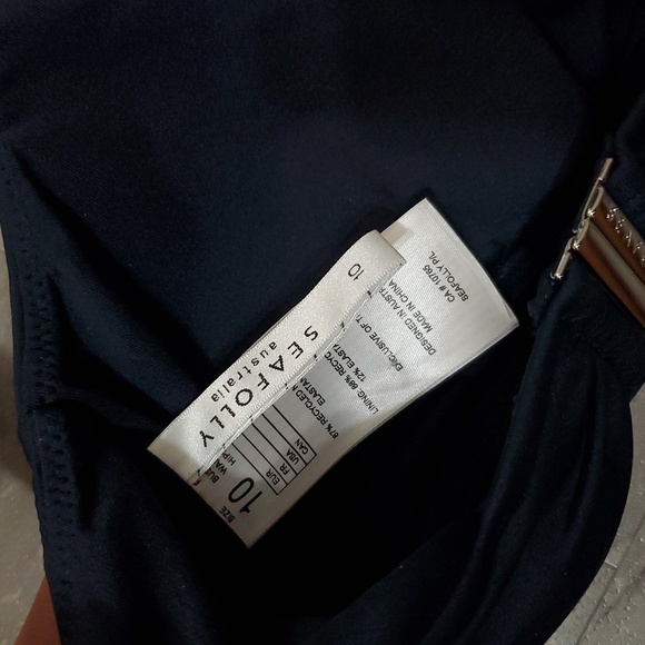 NWOT Seafolly Australia V Neck Crop Bikini Top. Eco Collective True Navy. 6 US. - Picture 4 of 9